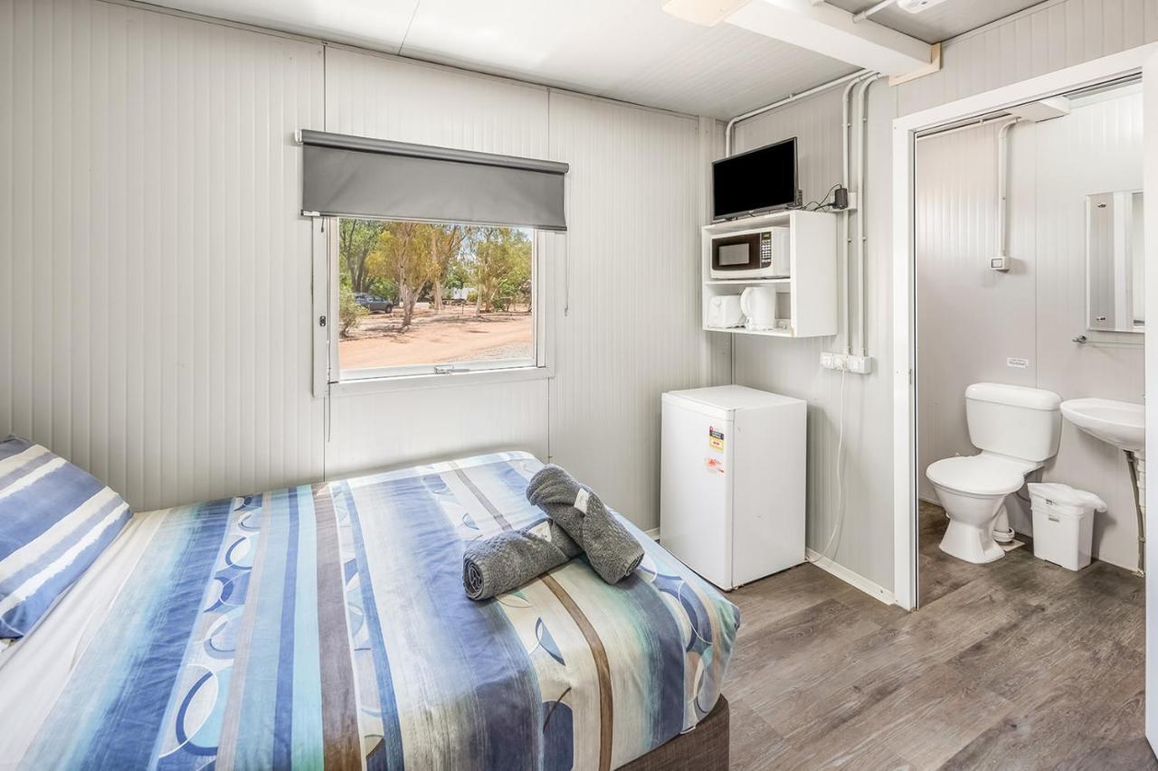 Outback Caravan Park Tennant Creek Exterior photo