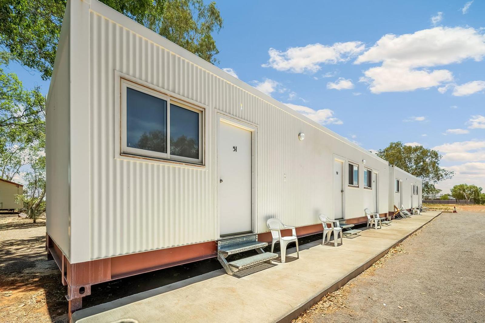 Outback Caravan Park Tennant Creek Exterior photo