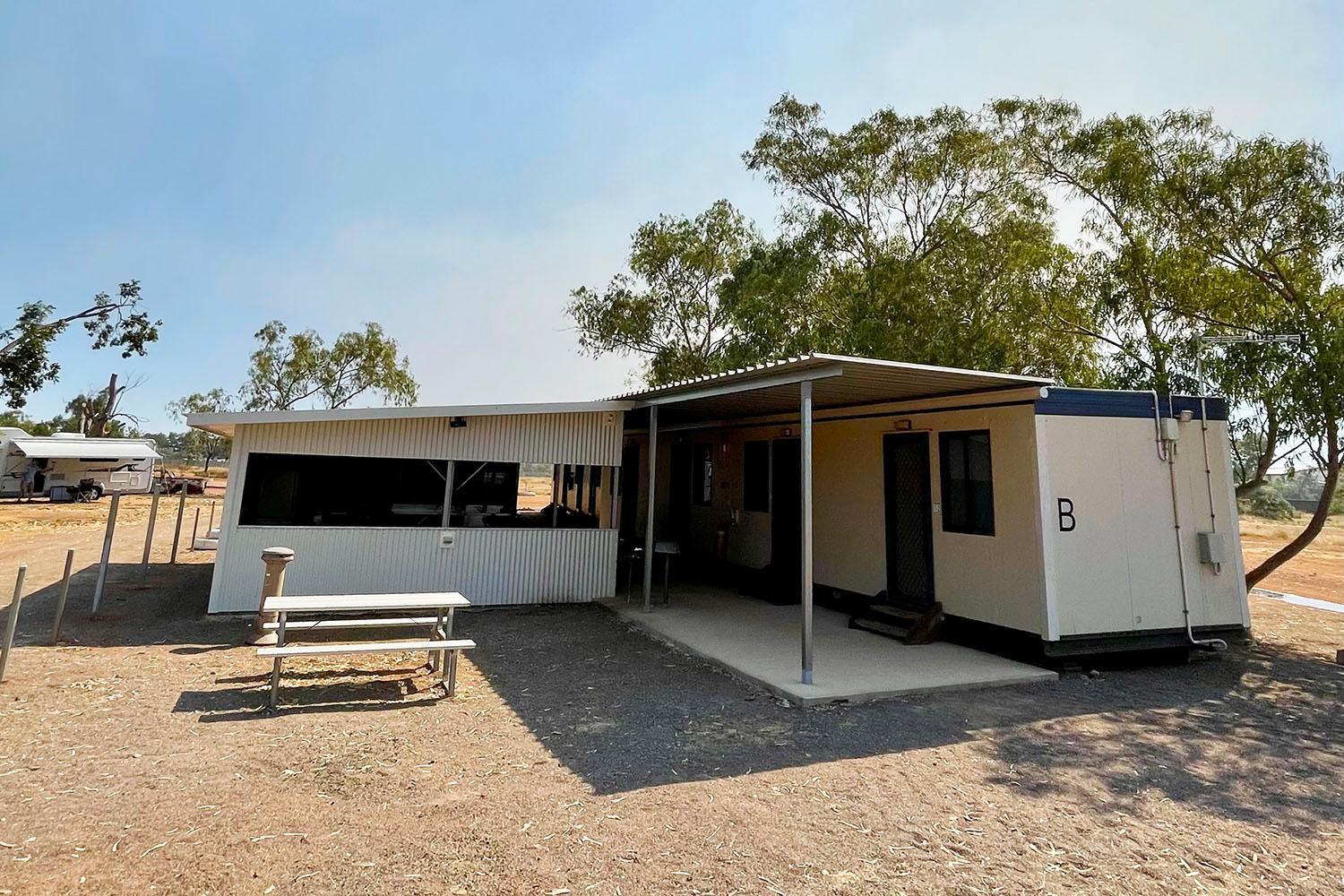 Outback Caravan Park Tennant Creek Exterior photo